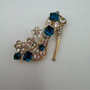 Elegant Gold and Blue Crystal Shoe Brooch